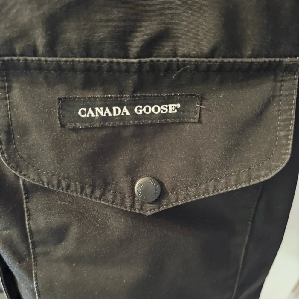 Canada Goose Woman’s Black Puffer Jacket - Picture 5 of 7